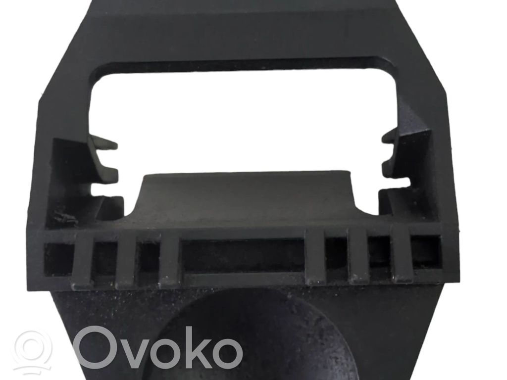 Radiator mount bracket   1436264,1711