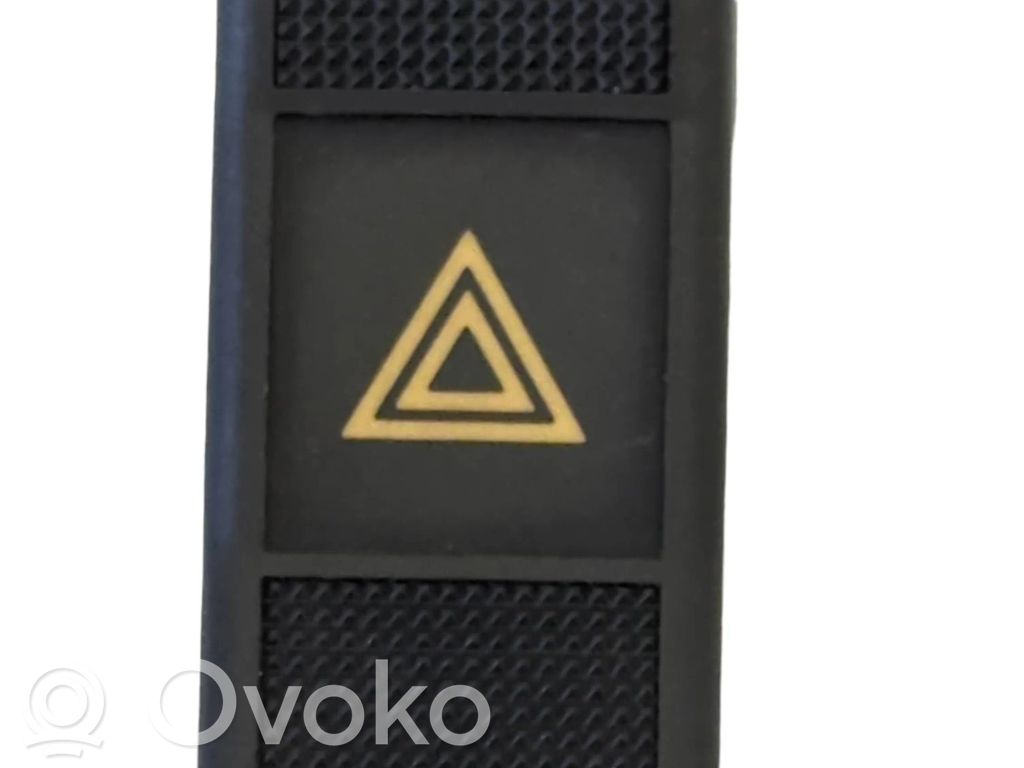 Renault 19 Hazard light switch 
