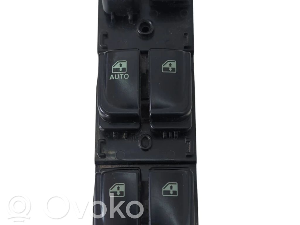 Hyundai Sonata Electric window control switch 