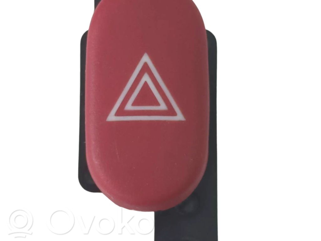 Renault Laguna I Hazard light switch 