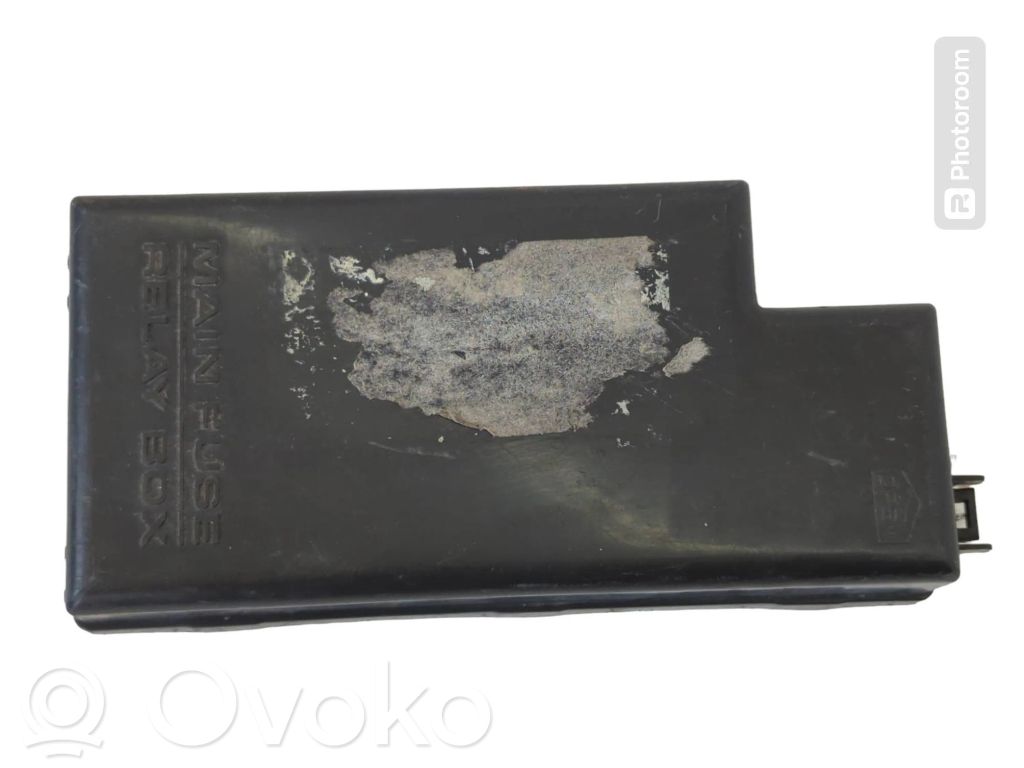 Subaru Forester SF Fuse box cover 