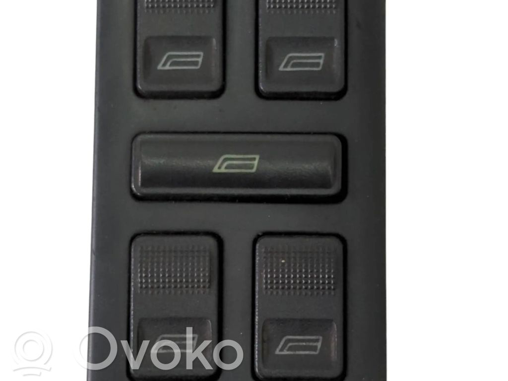 Electric window control switch   4A0959515,4A0959521