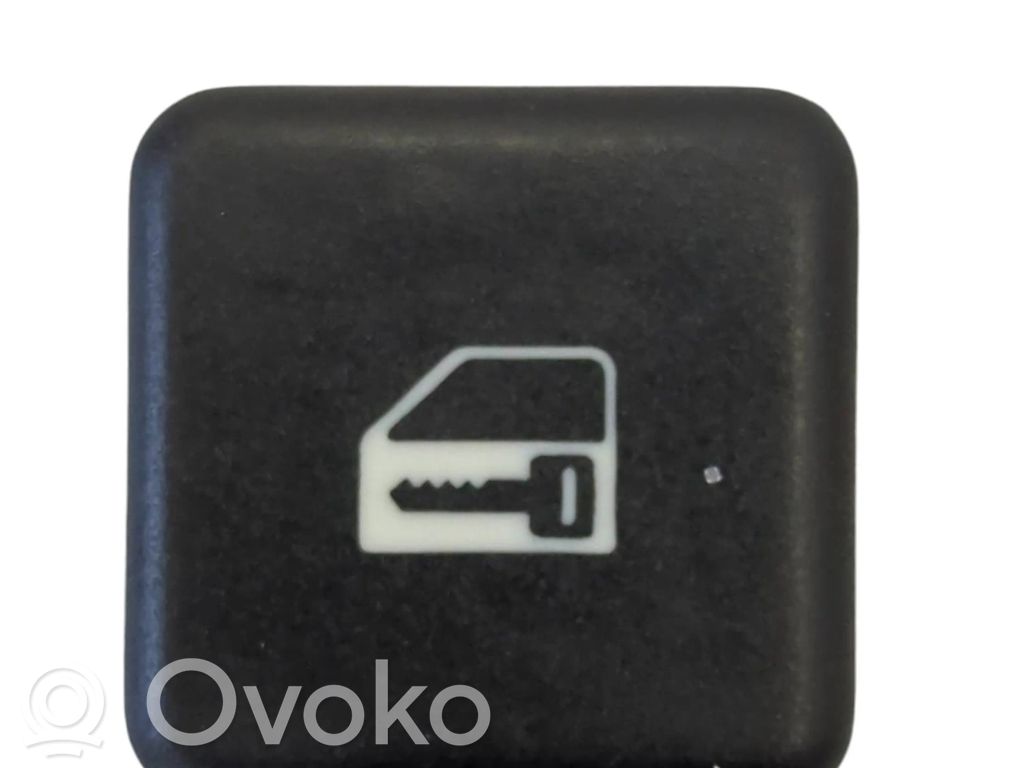Electric window control switch   8360828