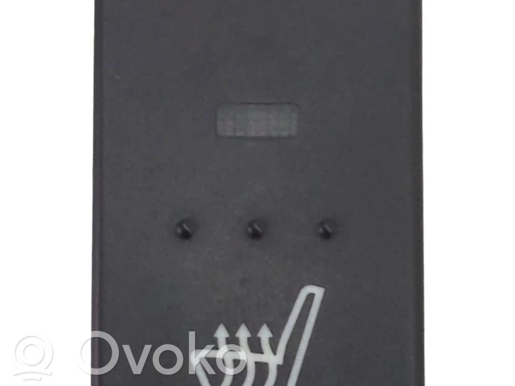 Seat heating switch   BP4L66420,03750321