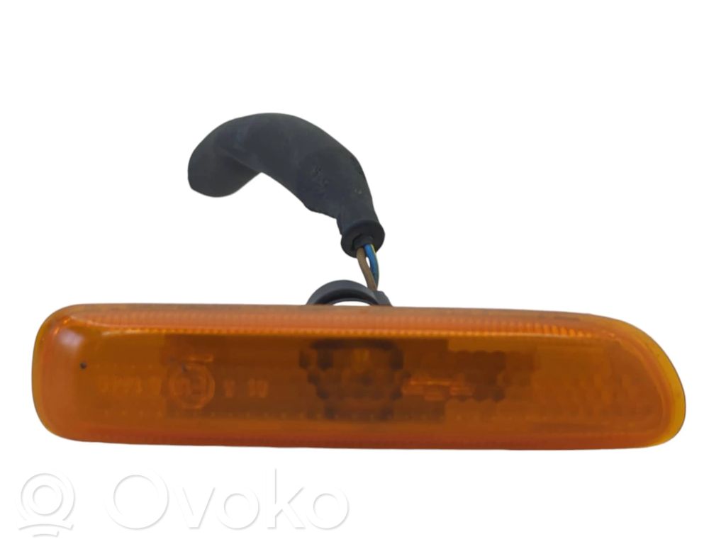 BMW 3 E46 Front fender indicator light 