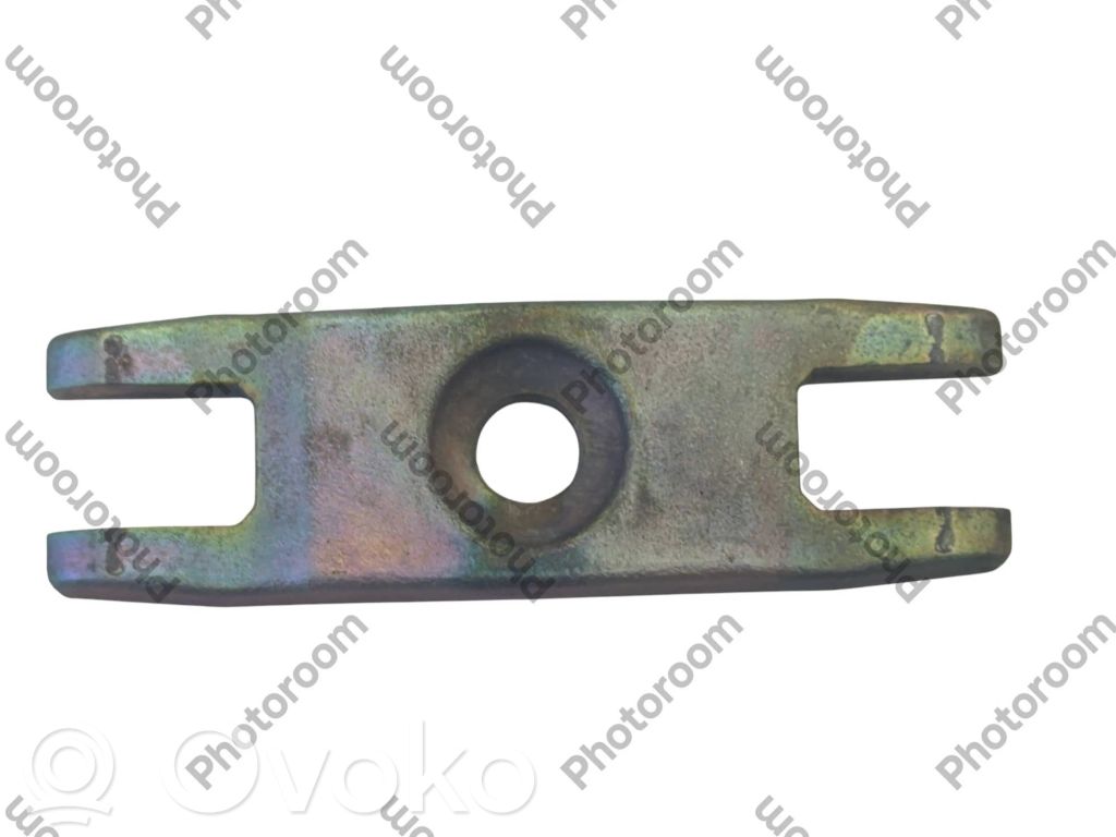 Abrazadera del inyector de combustible