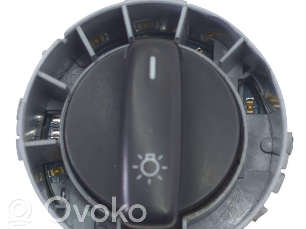 Skoda Octavia Mk2 (1Z) Lichtschalter 