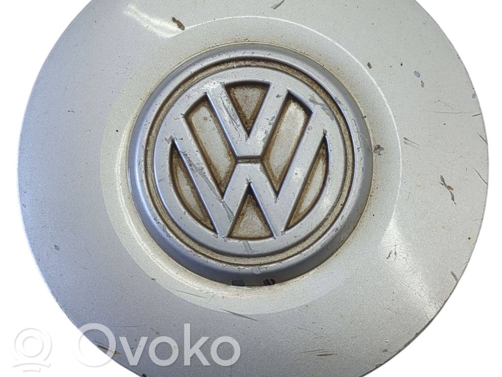Volkswagen Golf III Alkuperäinen pölykapseli 