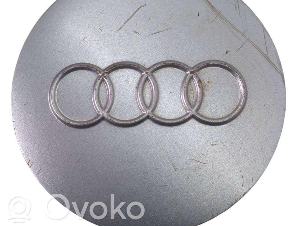 Audi A4 S4 B5 8D Alkuperäinen pölykapseli 