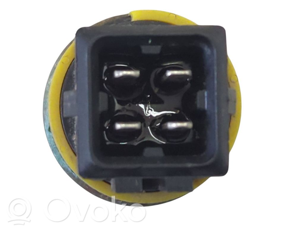 Volkswagen Polo III 6N 6N2 6NF Coolant temperature sensor 