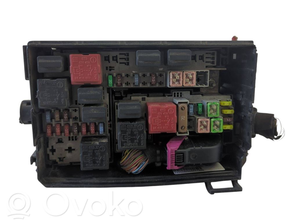 Opel Corsa D Fuse module 