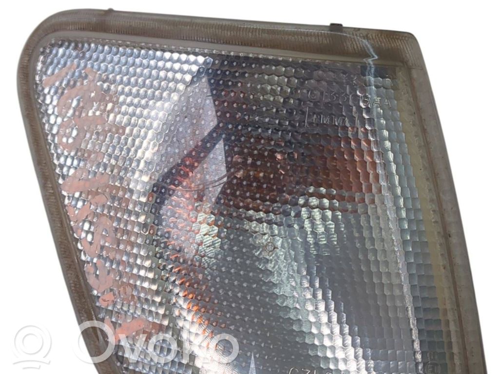 Front indicator light   1062434