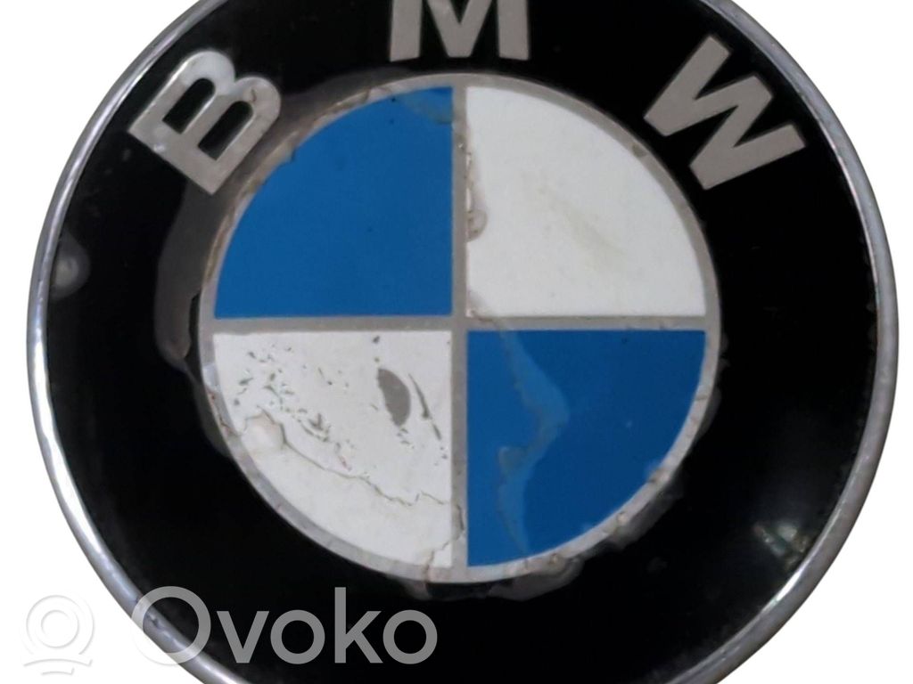 BMW 3 E46 Gamintojo ženkliukas 