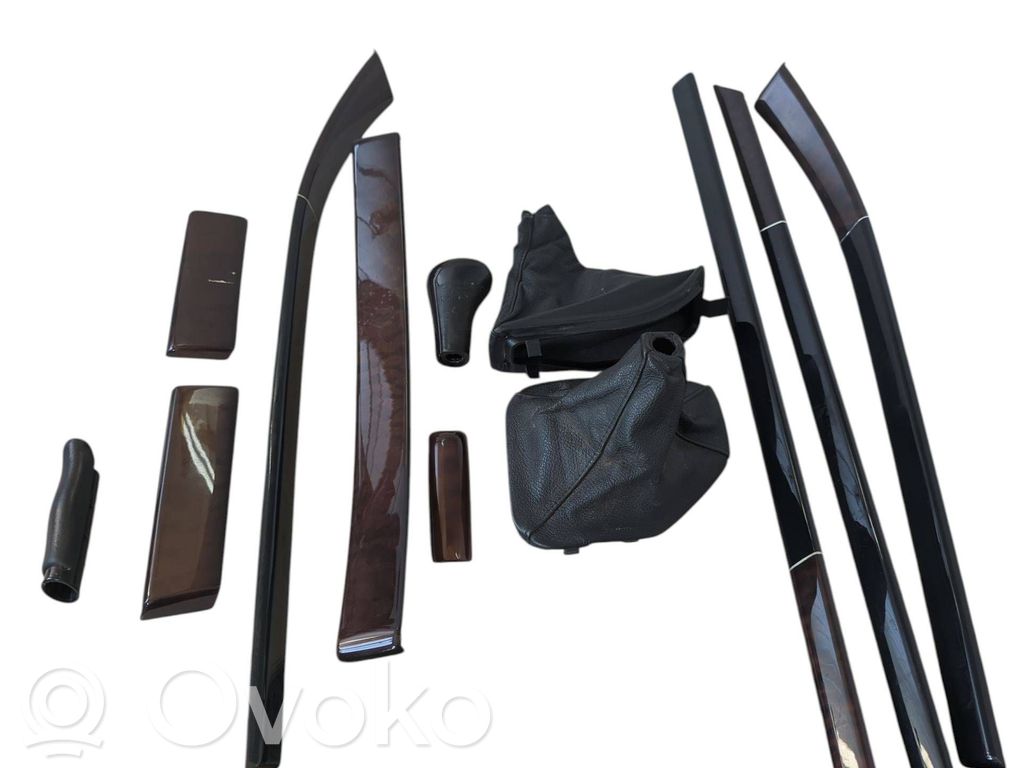 Bottom trim   7047860,7047861,7047849,7050883,7050884,7050885,7050886