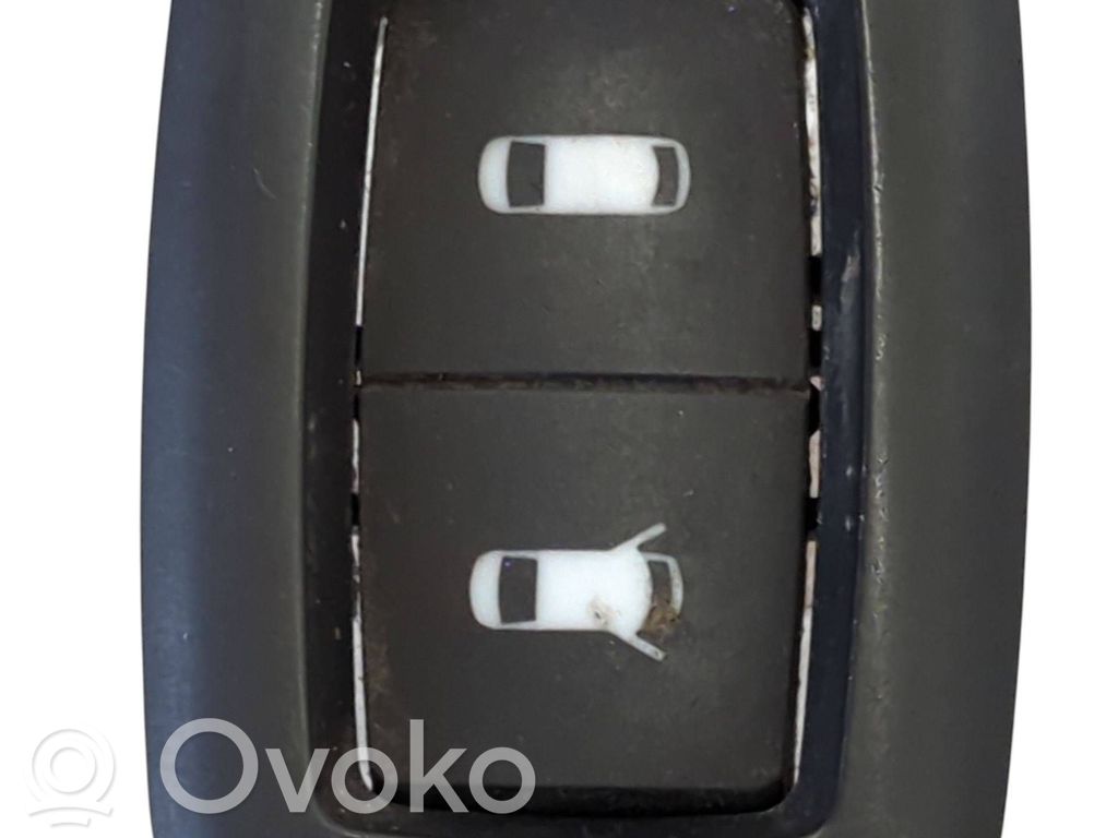 Chrysler Grand Voyager V Bouton interrupteur ouverture du coffre 