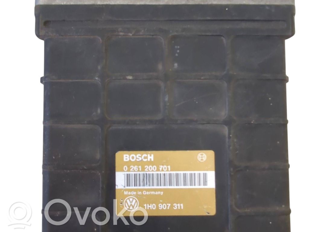 Volkswagen Golf III Engine control unit/module 