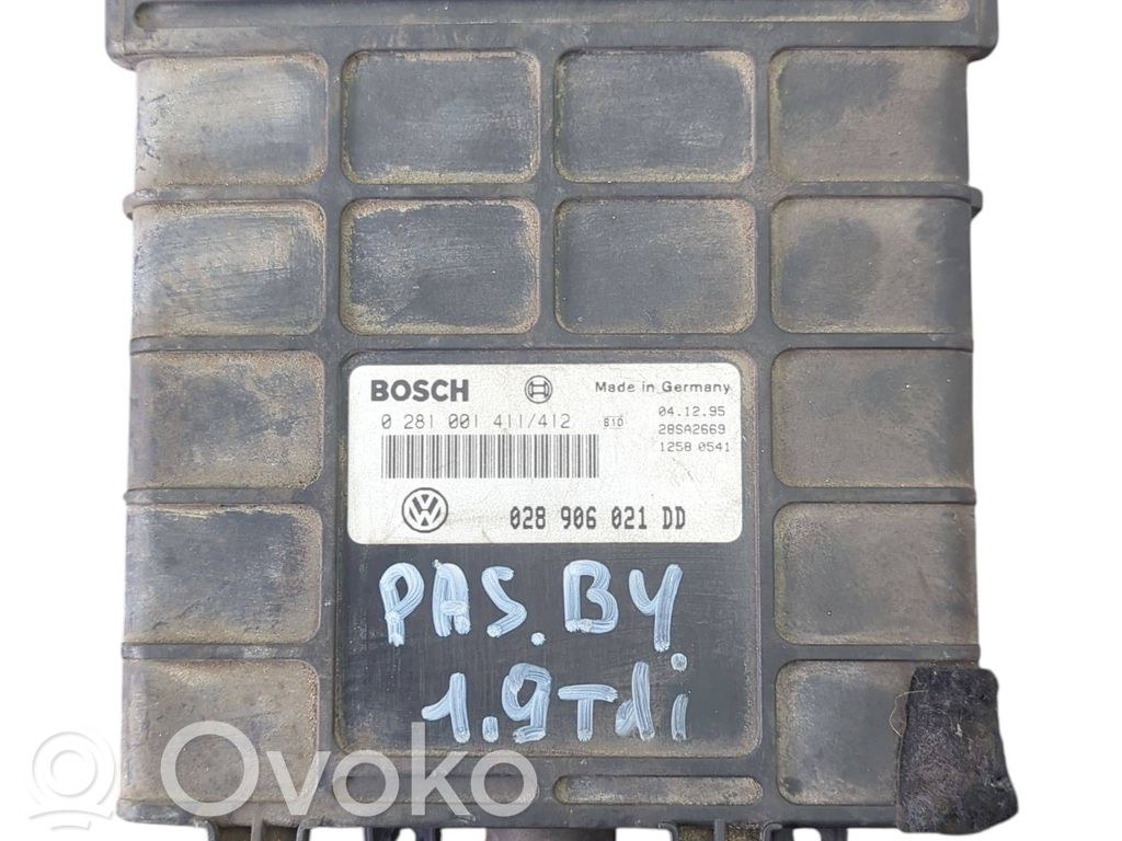 Volkswagen PASSAT B4 Engine control unit/module 
