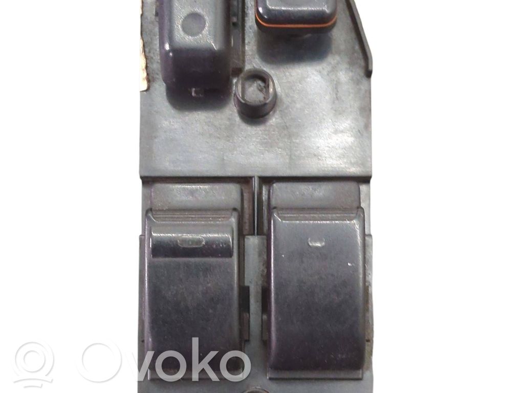 Toyota Corolla E120 E130 Electric window control switch 