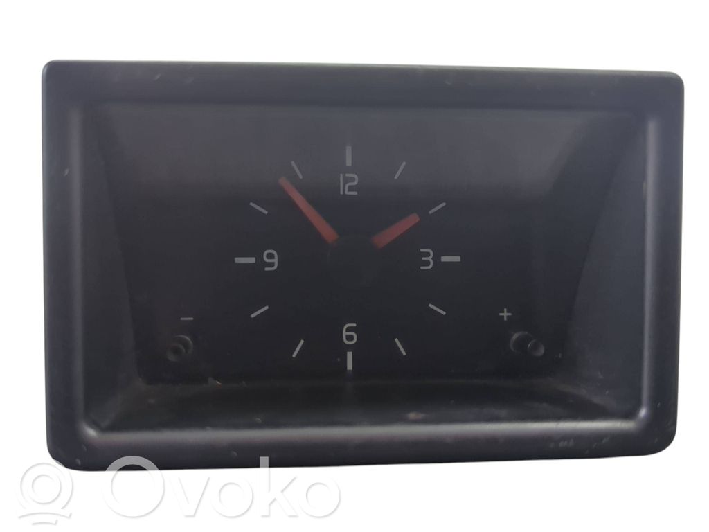 Volvo 460 Clock 