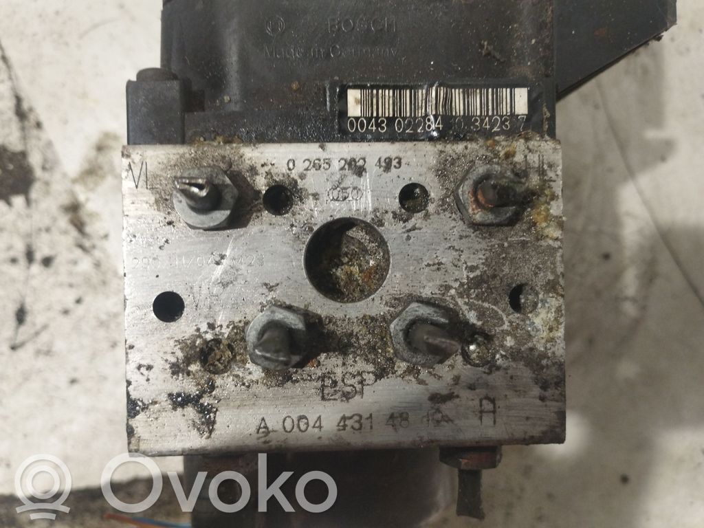 Mercedes-Benz E W210 ABS Pump 