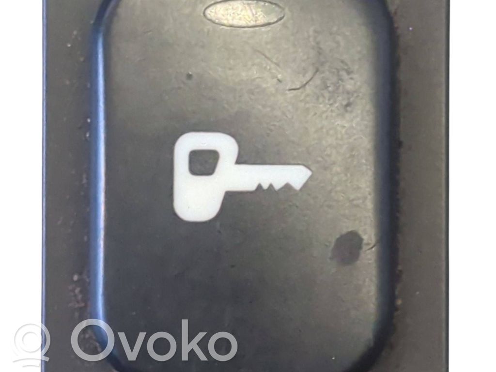 Peugeot 607 Central locking switch button 