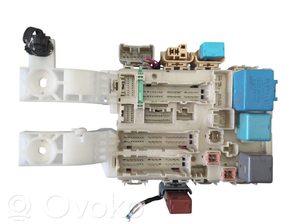 Toyota Yaris Fuse module 