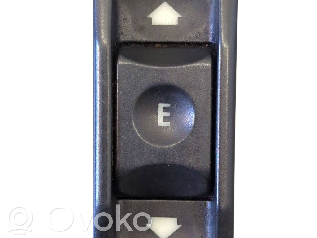 BMW 5 E34 Interruptor de control de tracción (ASR) 