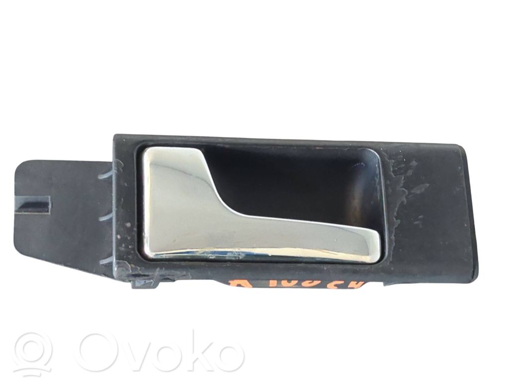 Audi 100 S4 C4 Manecilla interna puerta delantera 