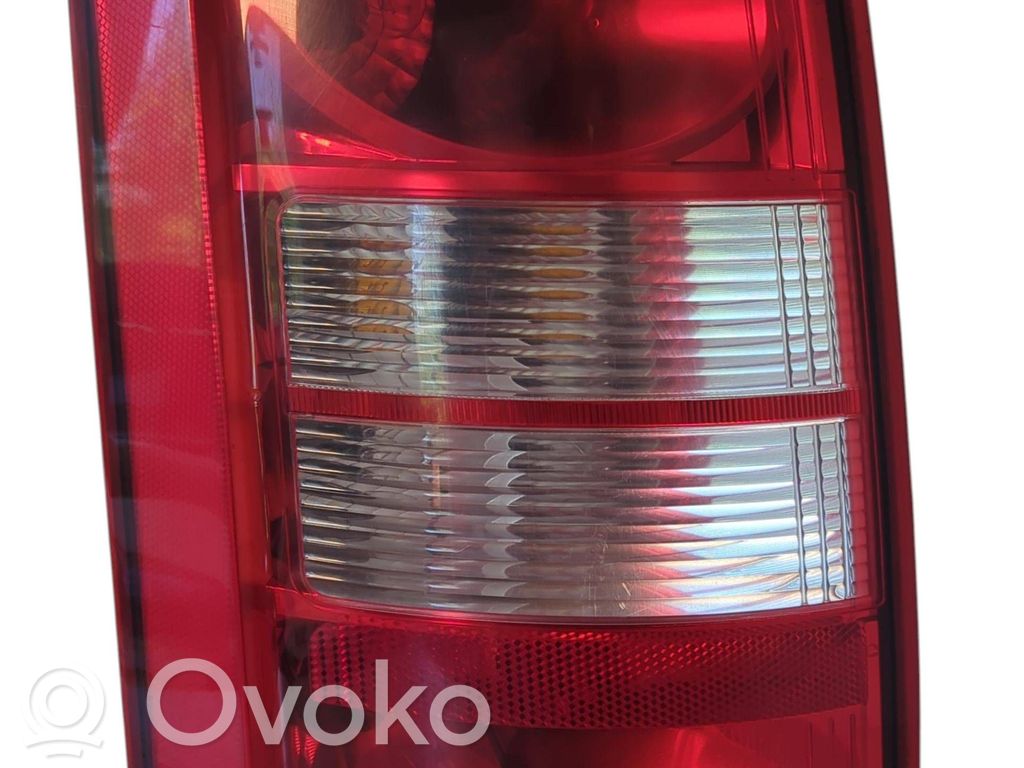 Chrysler Grand Voyager V Lampa tylna 