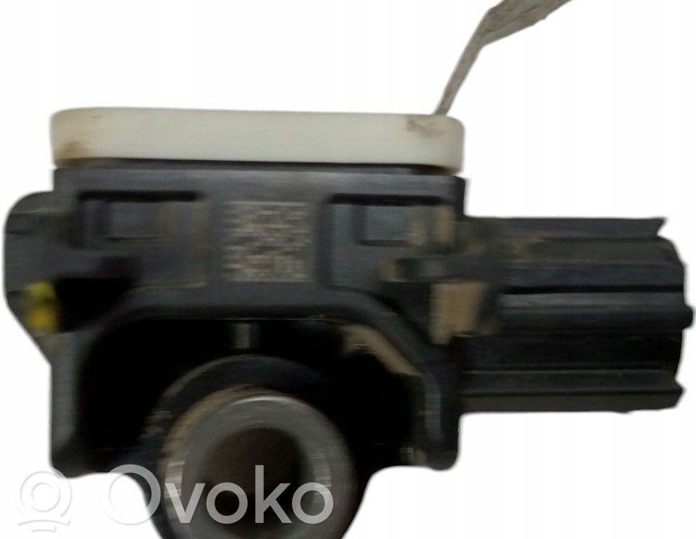 Infiniti QX56 Czujnik uderzenia Airbag 