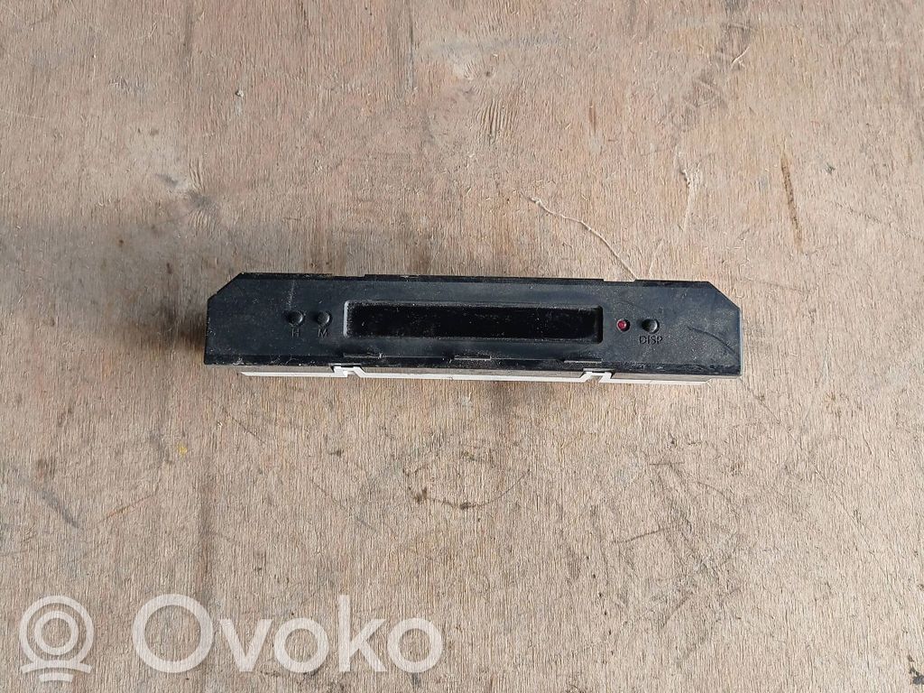 Suzuki SX4 Ekrāns / displejs / mazais ekrāns 