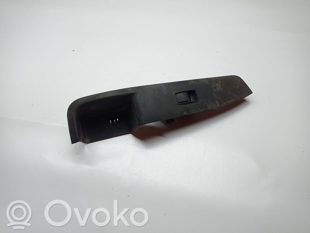 Mitsubishi Outlander Electric window control switch 