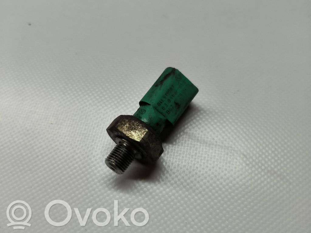Skoda Yeti (5L) Sensor de presión del aceite 