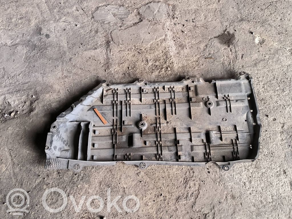 Honda Civic IX Center/middle under tray cover 