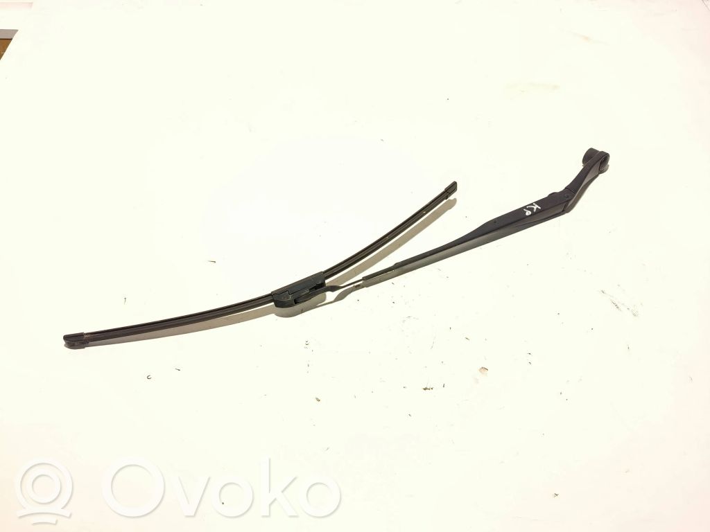 Hyundai i30 Front wiper blade arm 