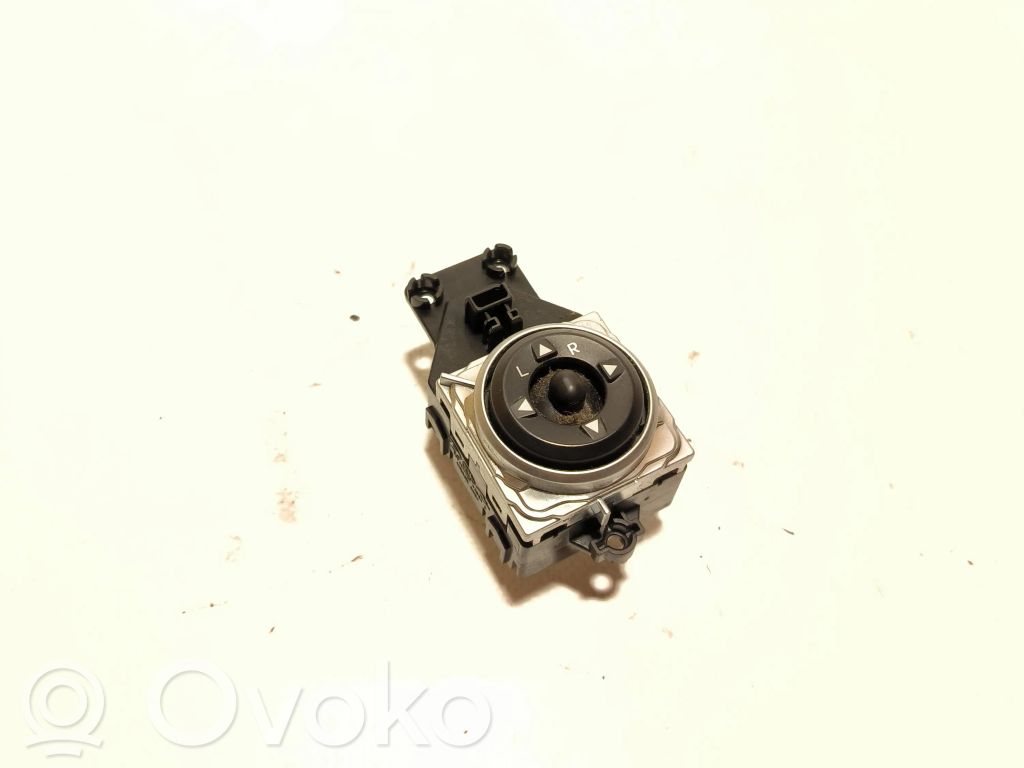 Hyundai i30 Interruptor del espejo lateral 
