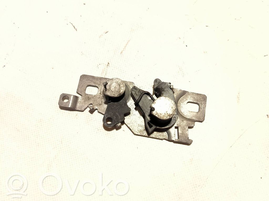 Toyota ProAce City Dzinēja pārsega slēdzene 