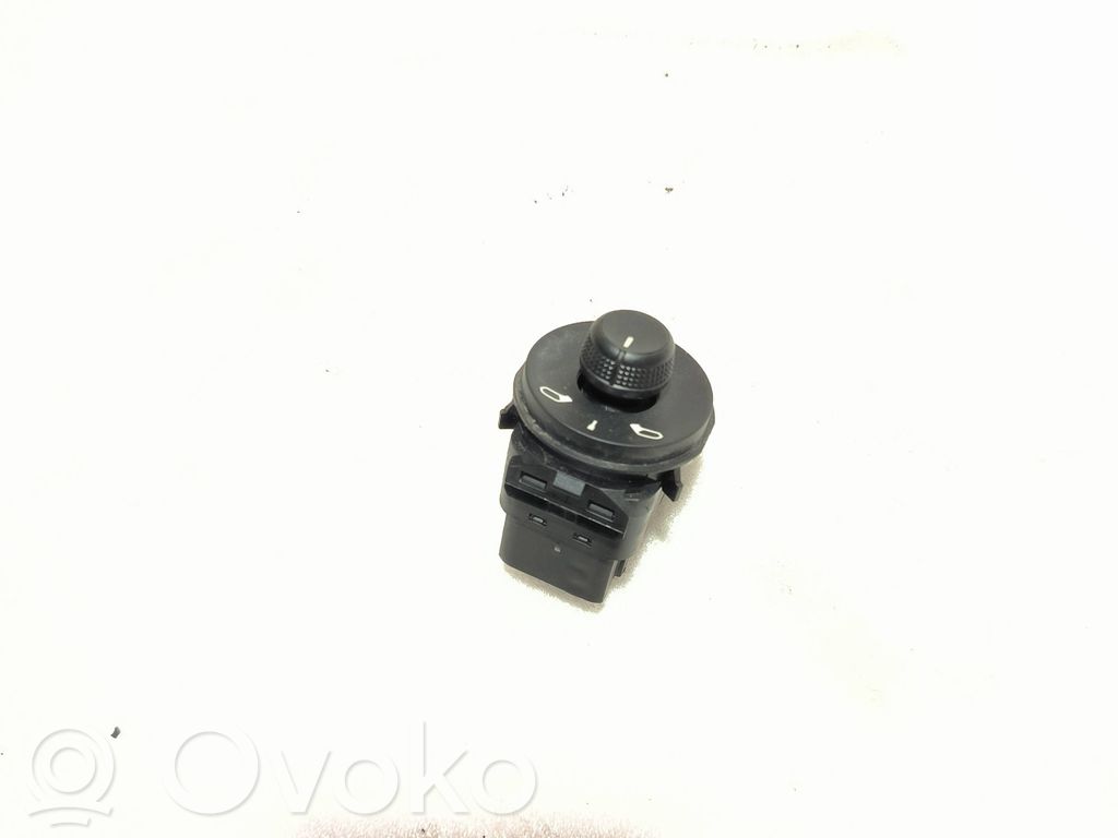Toyota ProAce City Wing mirror switch 