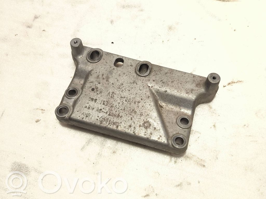 Volkswagen e-Golf Engine mounting bracket 