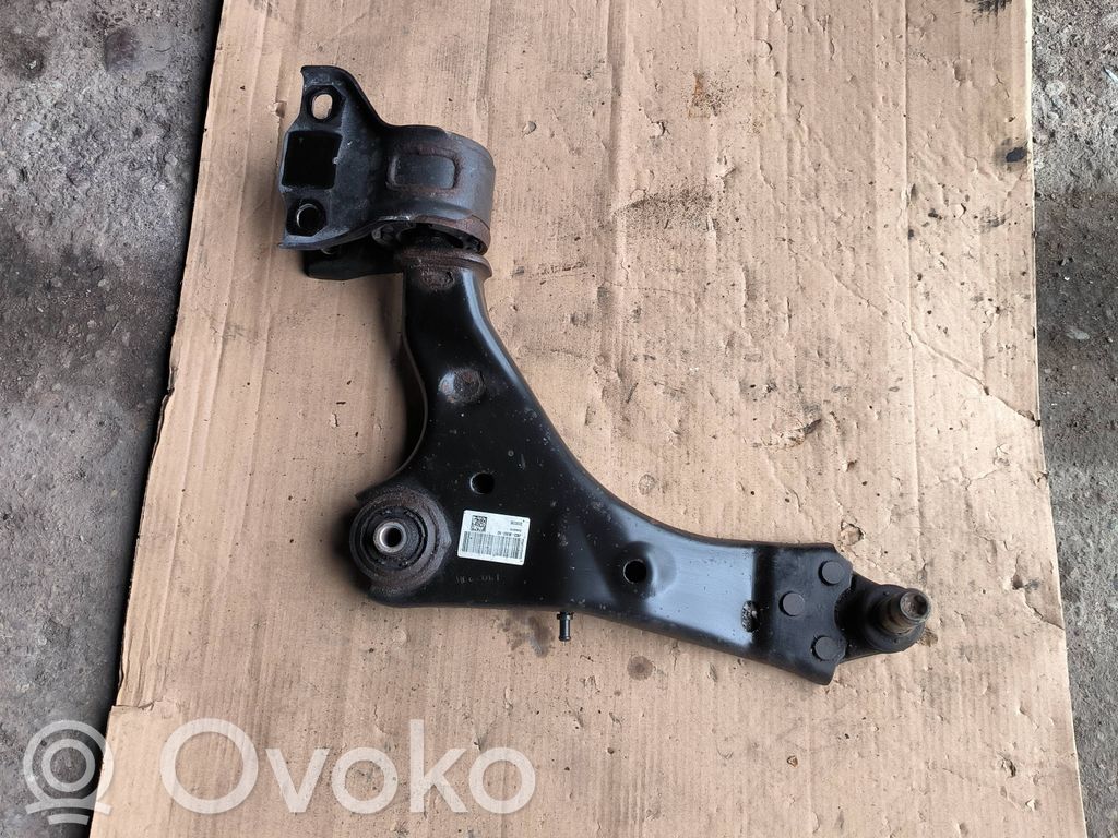 Jaguar E-Pace Front lower control arm/wishbone 