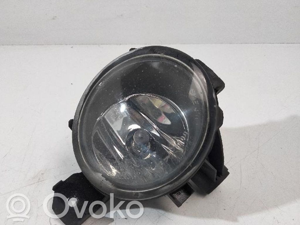 Miglas lukturis priekšā   89206152