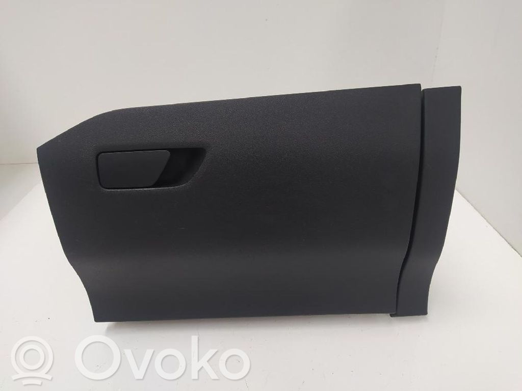 Ford Focus Glove box 