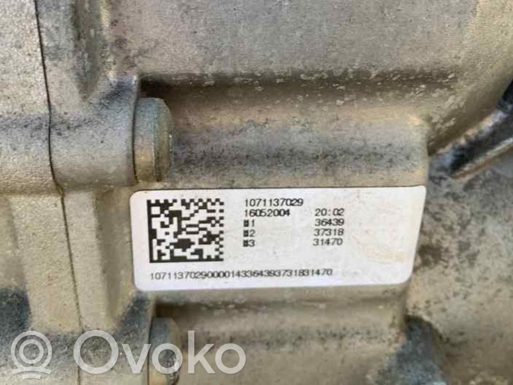 Volkswagen Phaeton Manual 5 speed gearbox 