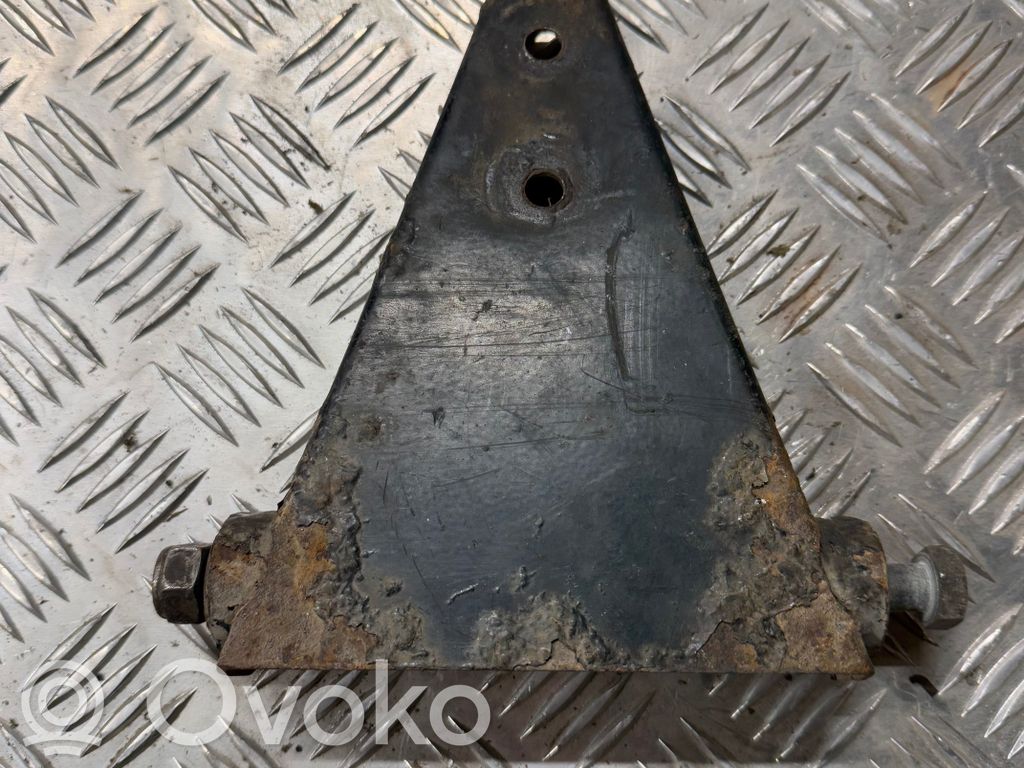 Querlenker Achsschenkel vorne