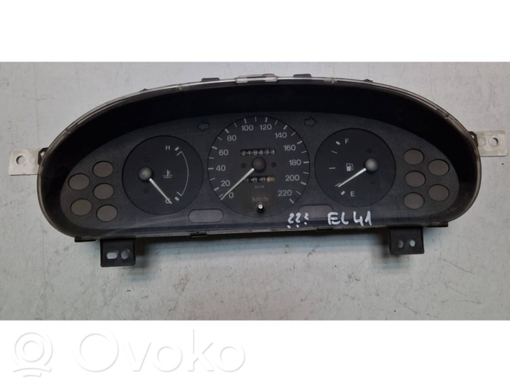 Mazda 323 Speedometer (instrument cluster) 