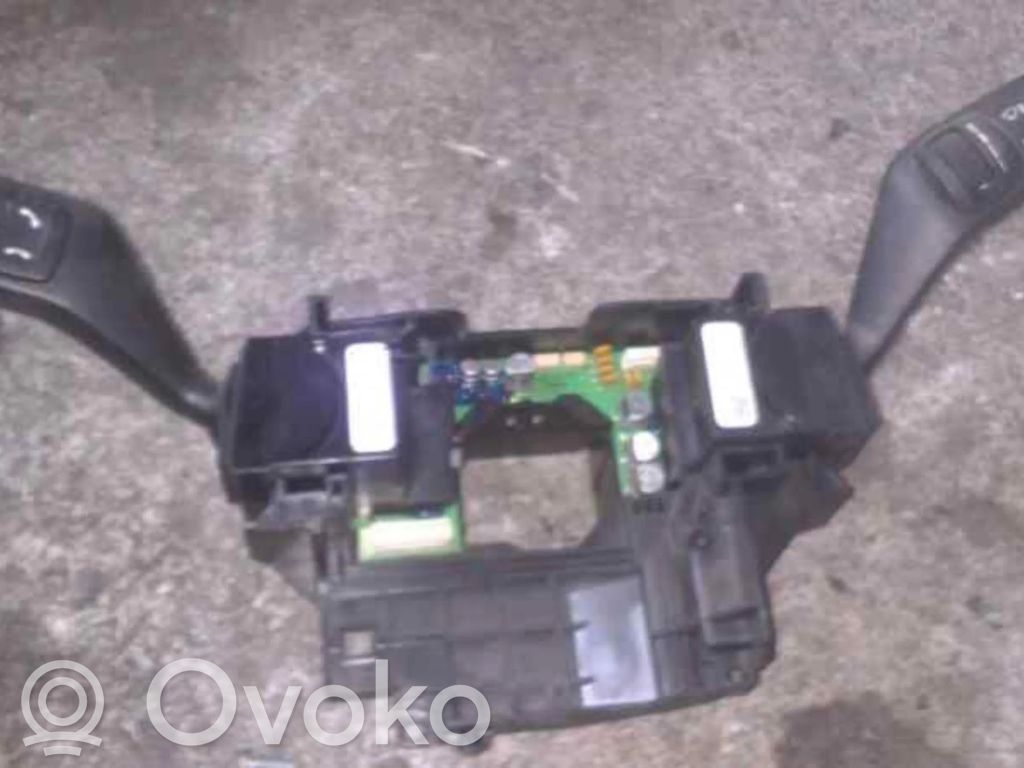 Interrupteur / bouton multifonctionnel   MANDOMULTIFUNCION
