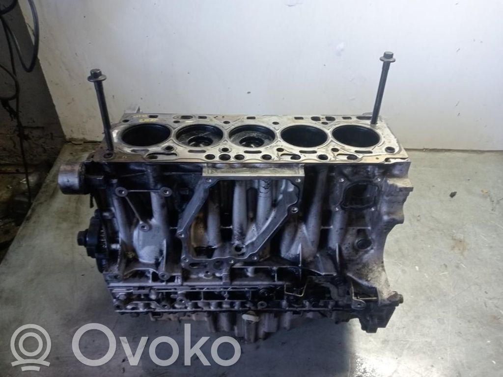 Volvo XC60 Kita variklio skyriaus detalė 