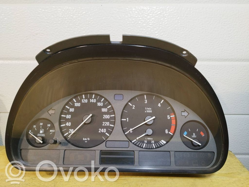 BMW 5 E39 Geschwindigkeitsmesser Cockpit 