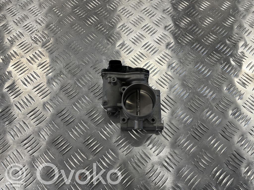 Mazda 3 Kaasuttimen ilmaläppärunko 
