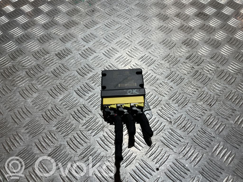 Module de contrôle airbag   985105229R,985105229R